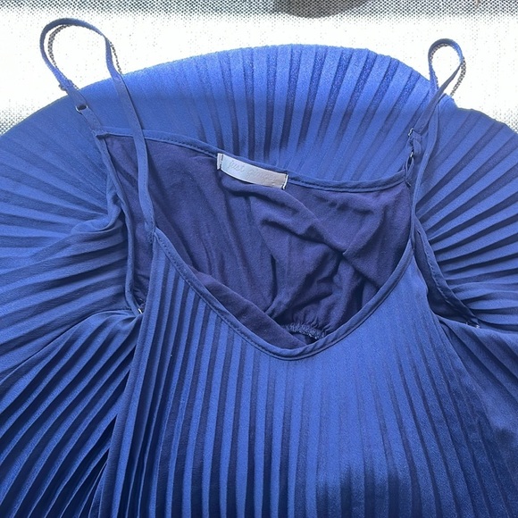 ⚓️ Vintage Navy Pleated Flowy Mini Dress, Circa 2007 , Size: S - Picture 5 of 17